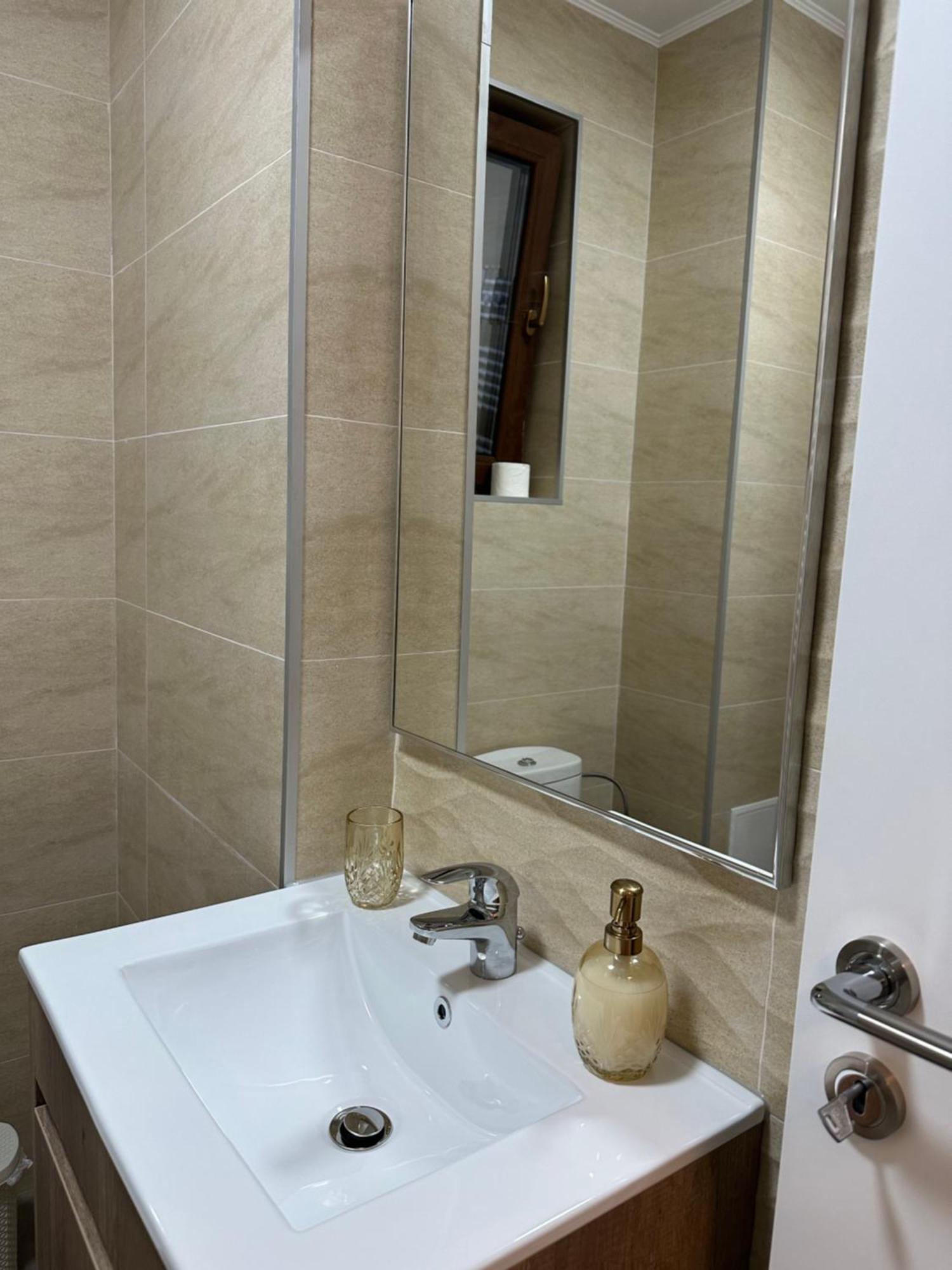 Apartament Simoni Плоешти Экстерьер фото
