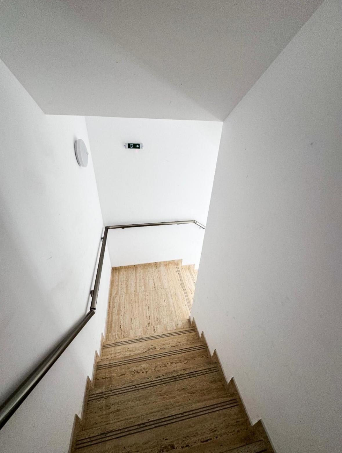 Apartament Simoni Плоешти Экстерьер фото